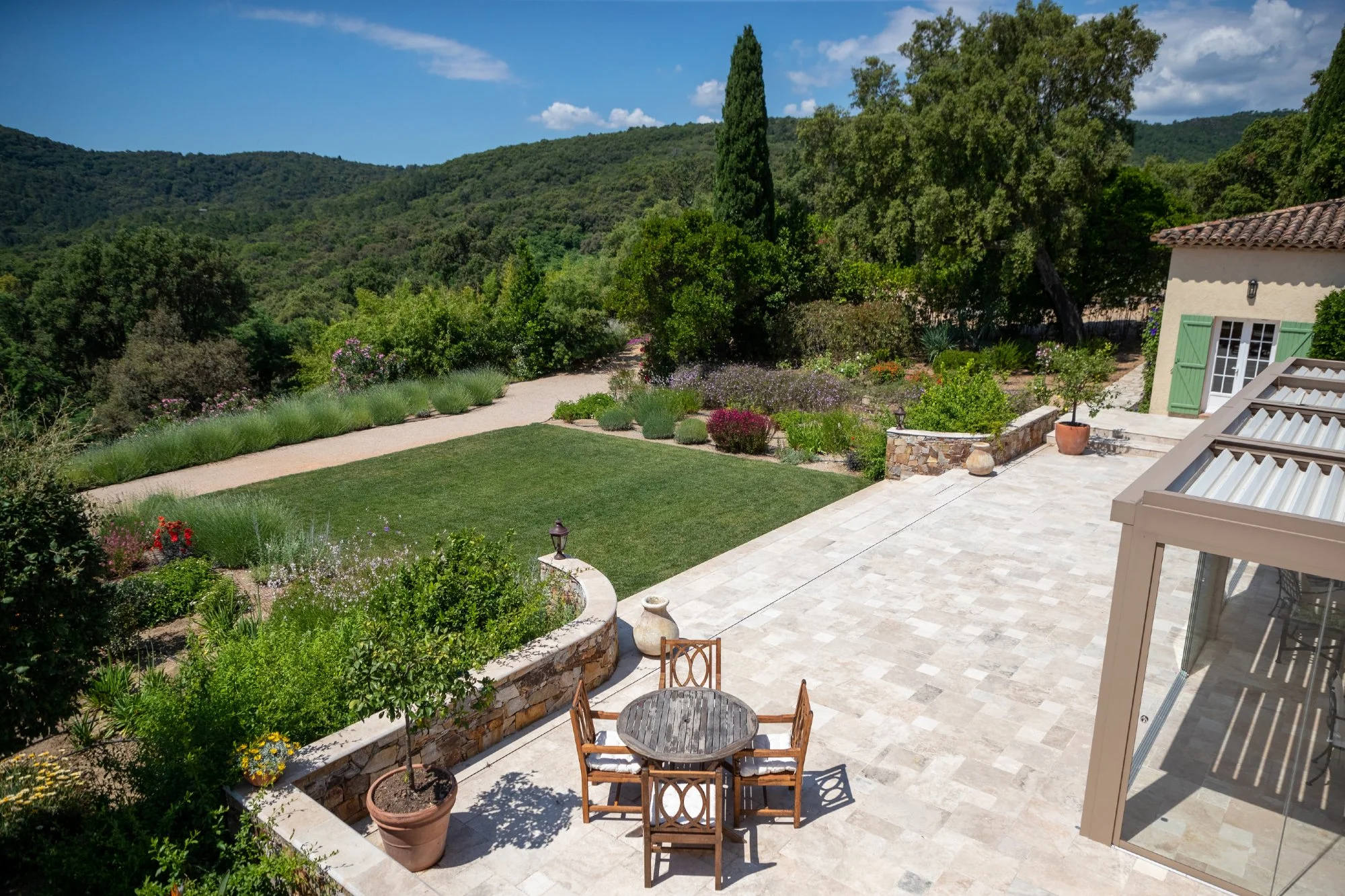 St Tropez Country Retreat 14.jpg