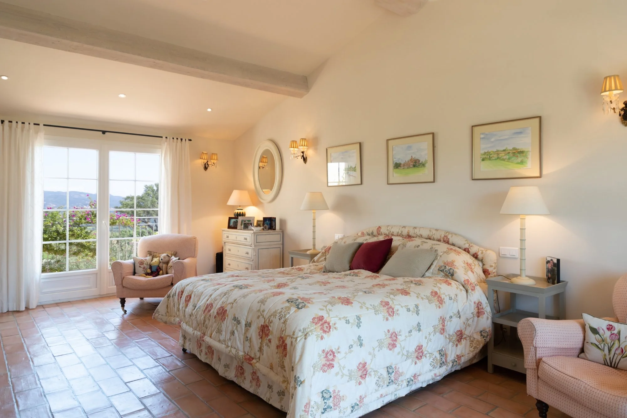 St Tropez Country Retreat 20.jpg