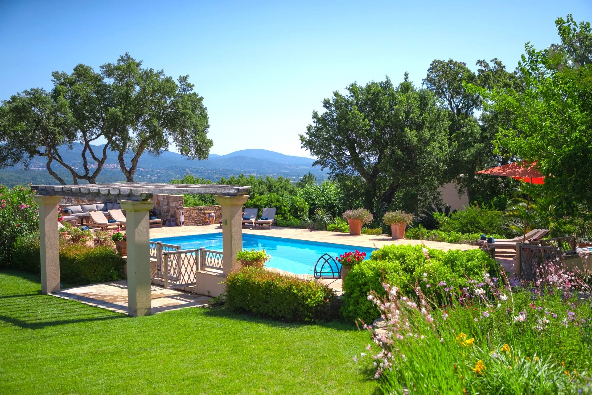 The Ultimate St. Tropez Escape: A Private Provençal Retreat with Riviera Views
