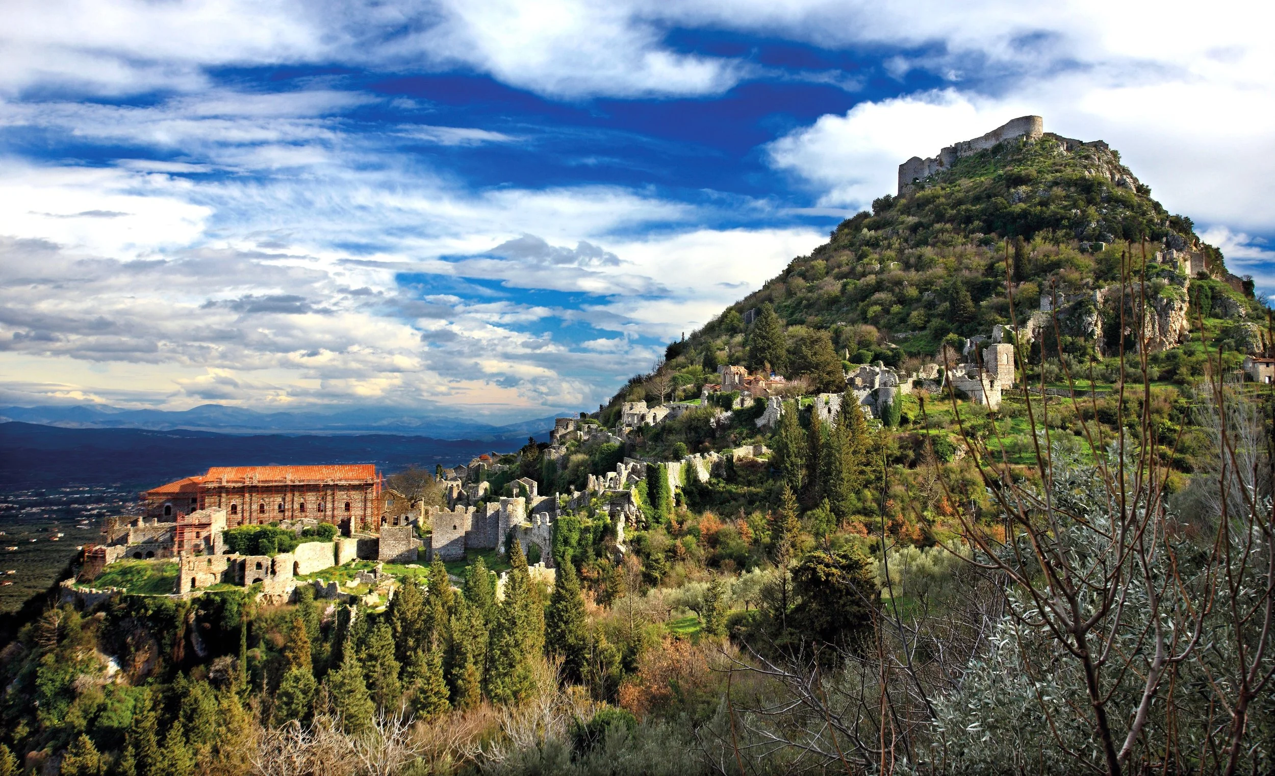 🏛️ Trending Partner Article - Mystras: The Glorious Byzantine Castle City

Step into one of Greece&rsquo;s most extraordinary historical treasures.

Rising above the Peloponnese, Mystras was once the capital of the Despotate of the Morea &mdash; a r