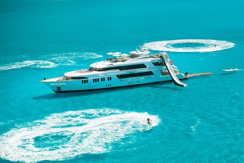 🇲🇨 Monaco Yacht Show Week | Your Luxury Yacht Charter Starts Here 

As Monaco welcomes the international yachting world this week, we spotlight Club Vivanova partner CharterWorld and the art of creating the perfect luxury yacht charter.

From choos