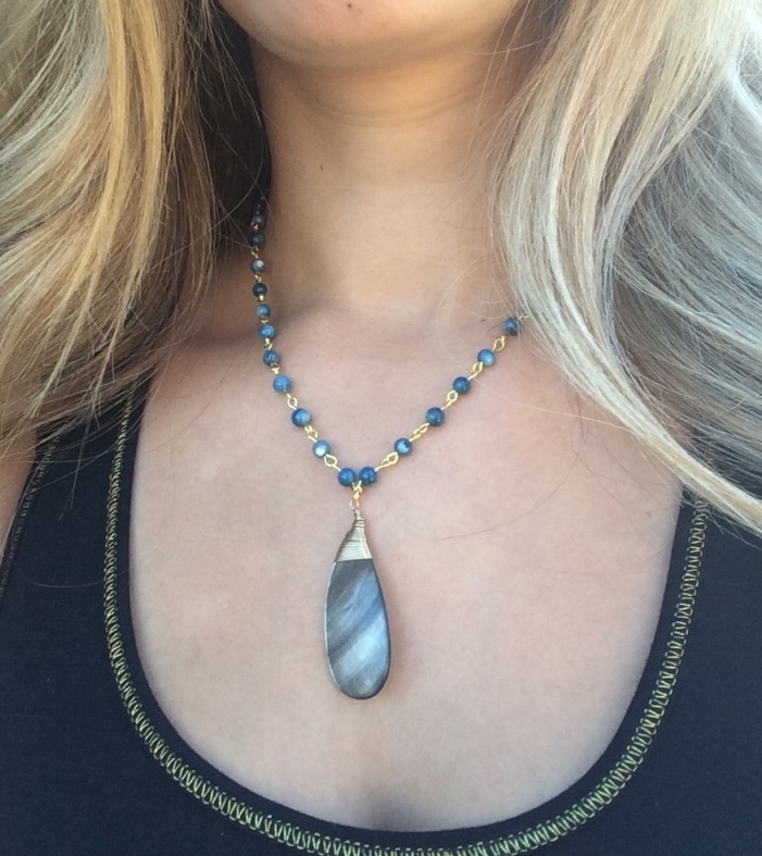 Shell Luna Necklace