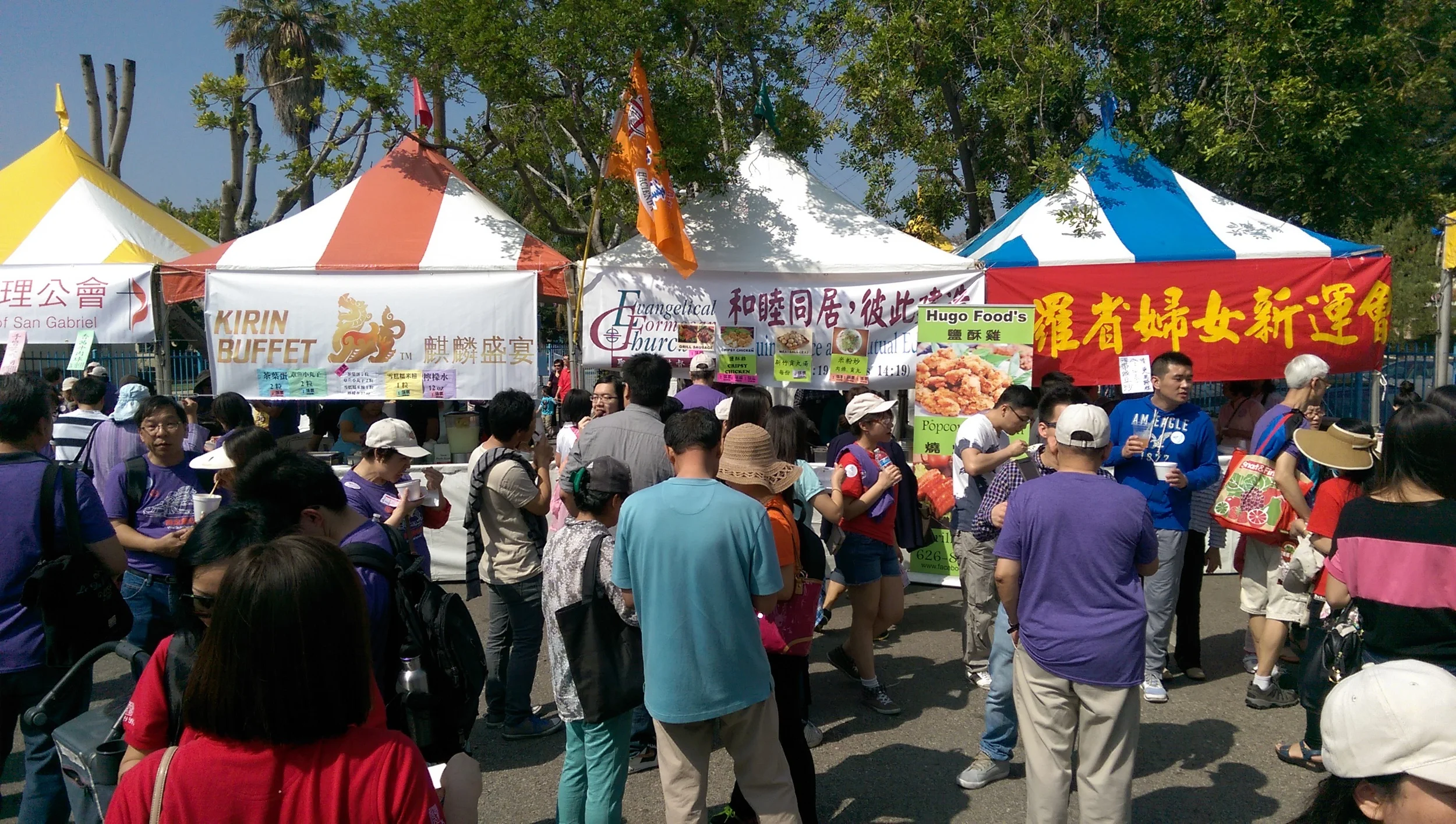 為角聲籌款 台灣小吃攤
