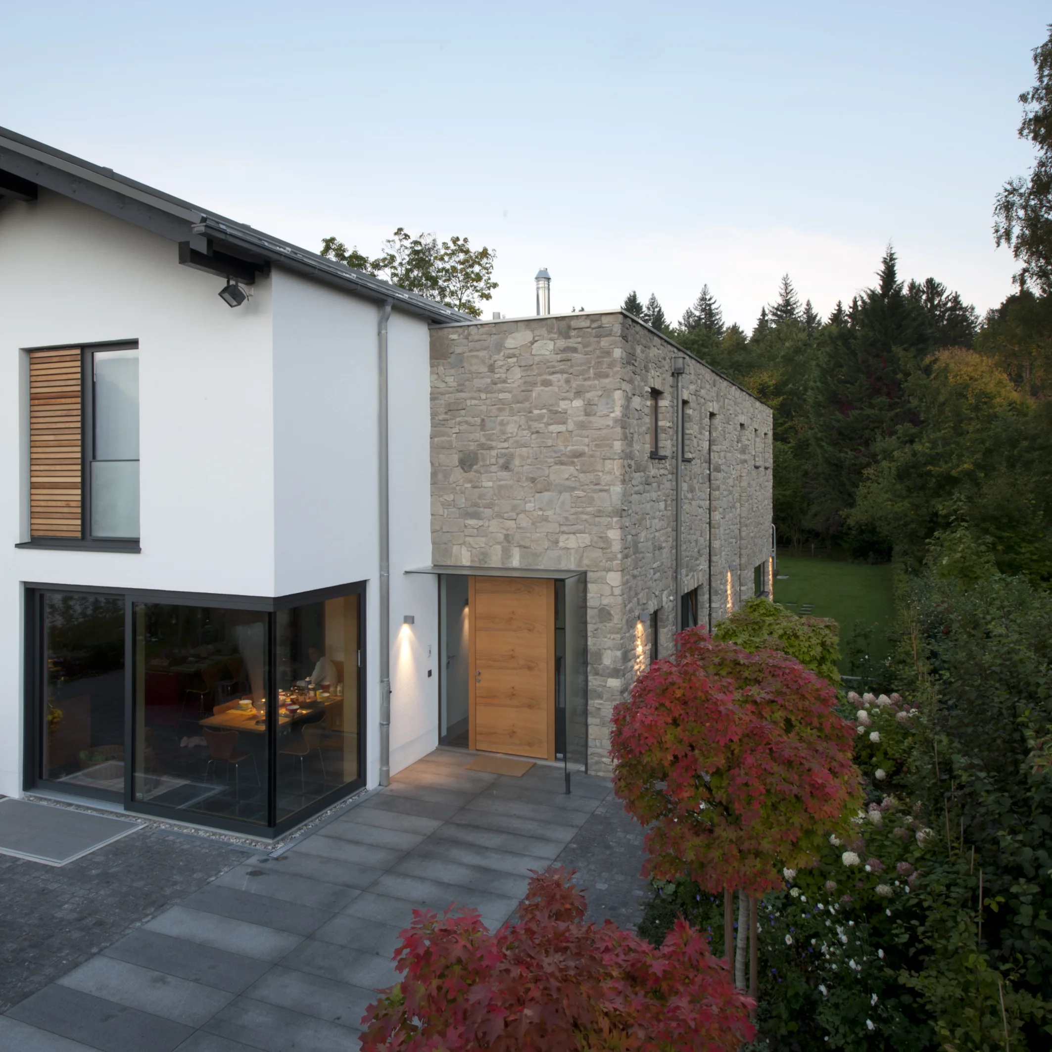 2010 09 farbig Akilinda (7).jpg