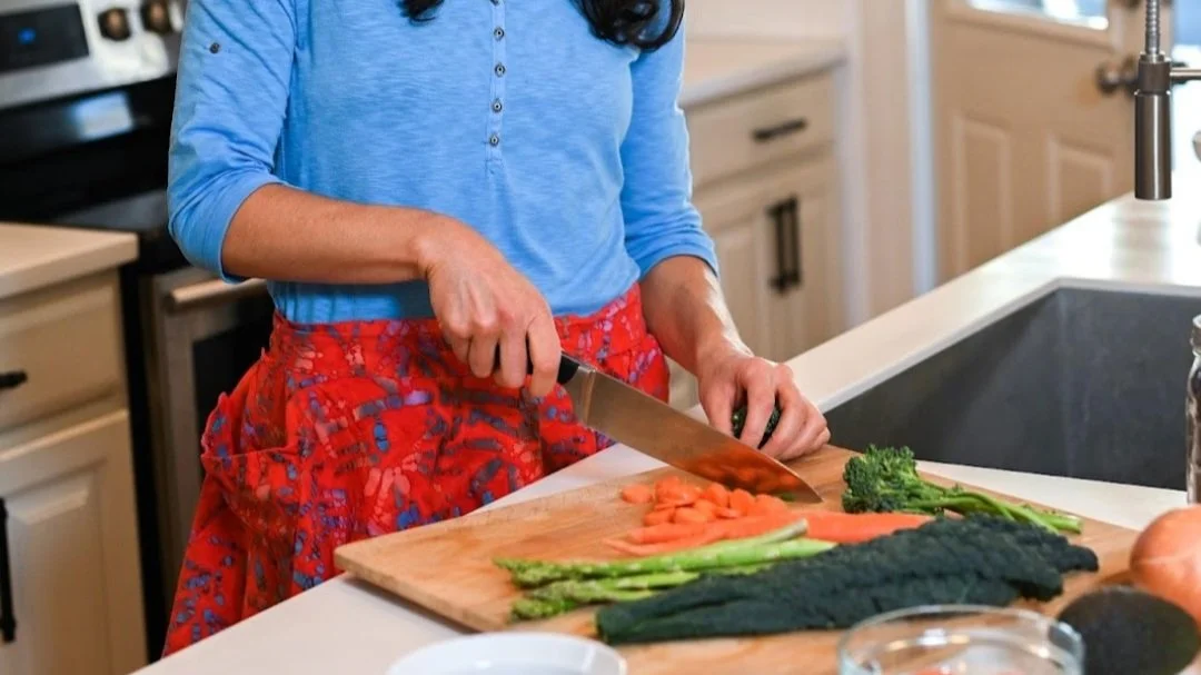 What Can a Holistic Health Coach Do: The Complete Guide