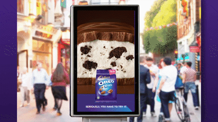 Cadbury_OOH_Product_9.gif