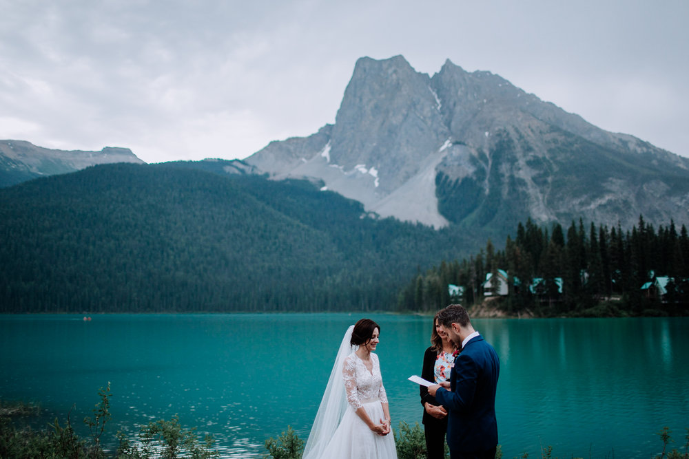banff-elopement-060.jpg