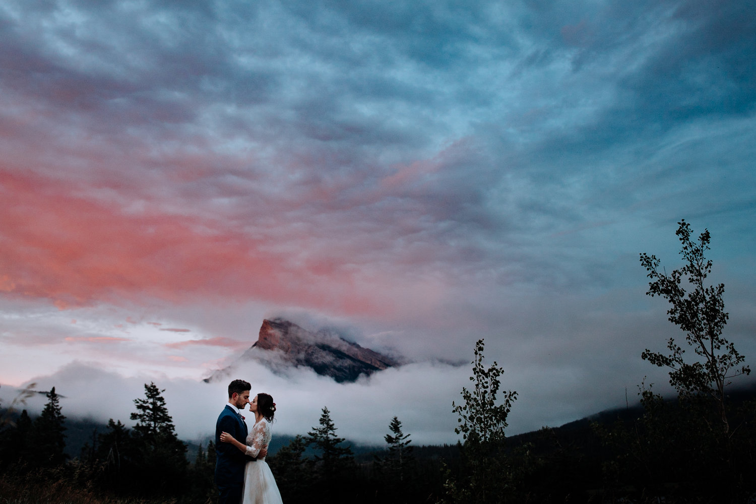 banff elopement / banff elopement photographers / lake louise elopement