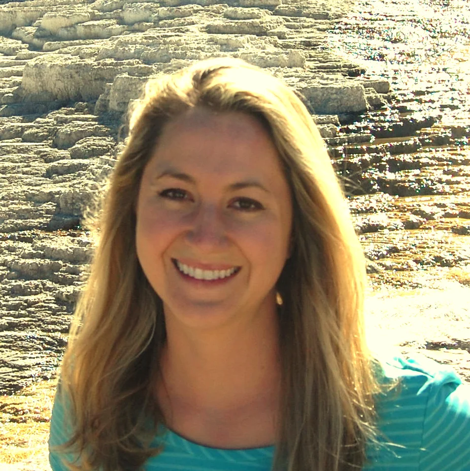 Lauren Elasik .jpg