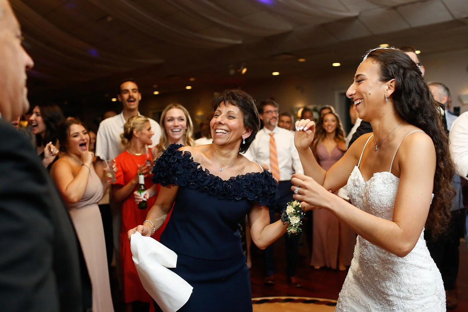 WED-Highlights-052-bride-dances-with-mom-at-wedding.JPG