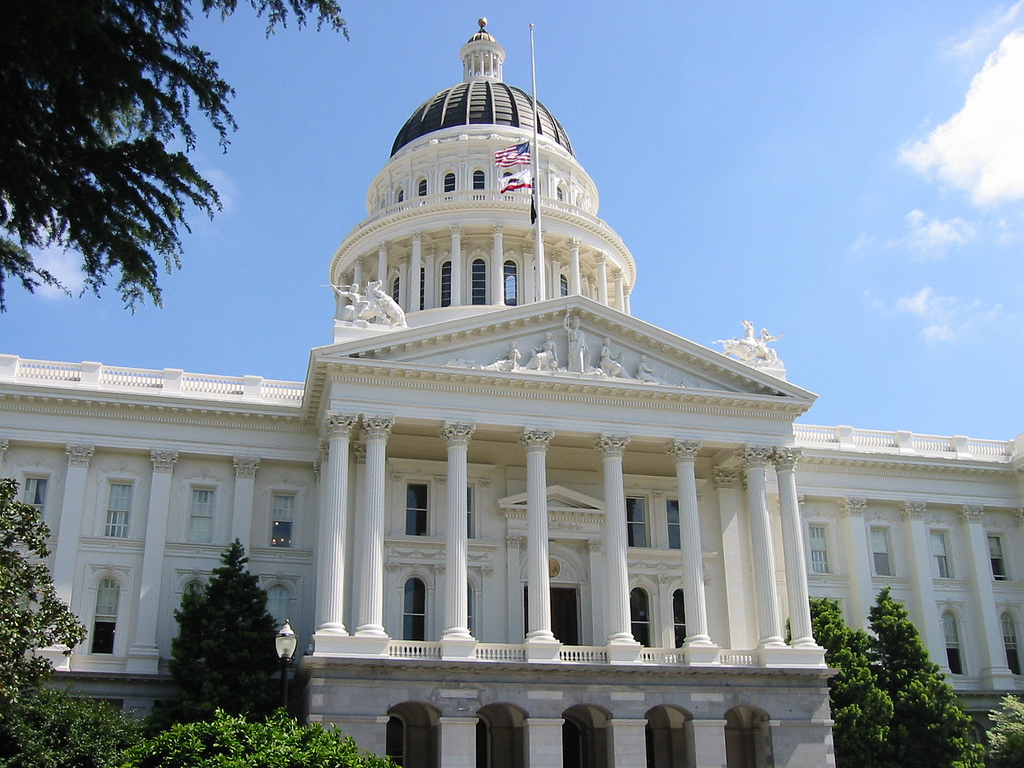CAlifornia State capitol, Sacramento, CA. (Photo courtesy jjkbach via flickr creative commons)
