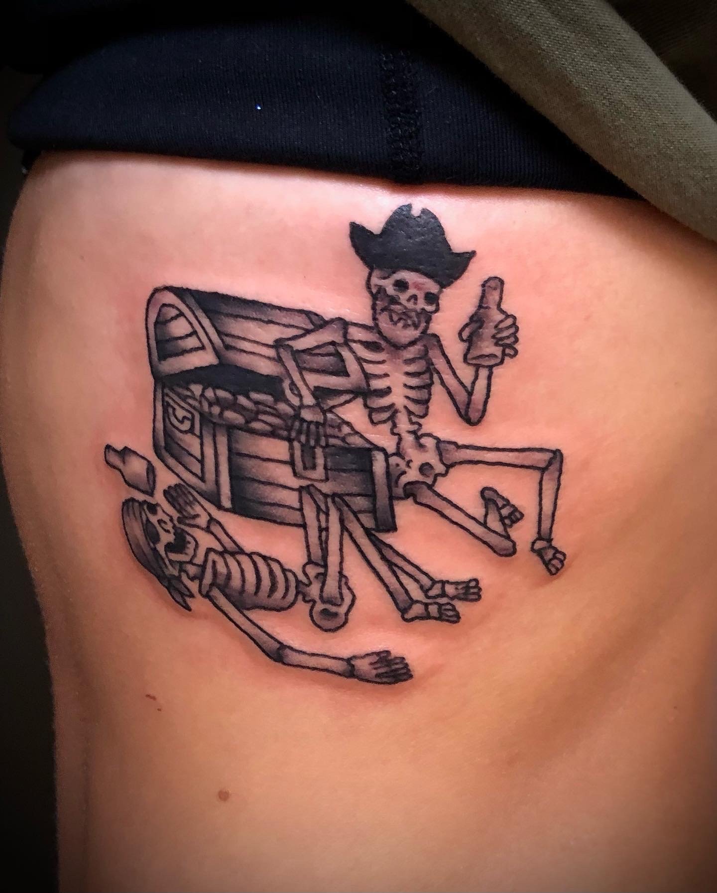 Pirate Tattoos - Skeletons, Skulls, Sword RIP Tombstone Temporary Body  Tattoo Art, 6in - Fake Tattoo - under $20 | Mime's Fun Shop