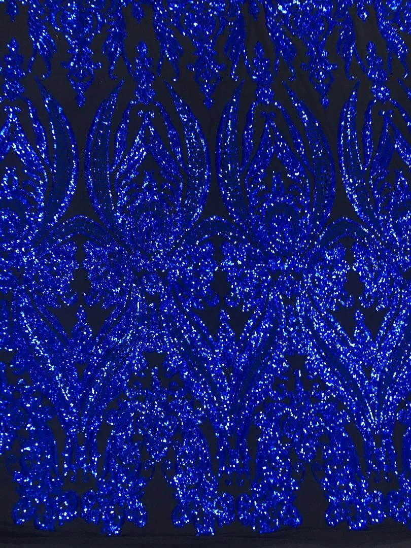 Curves Overlay Roayl on Balck Mesh.jpg