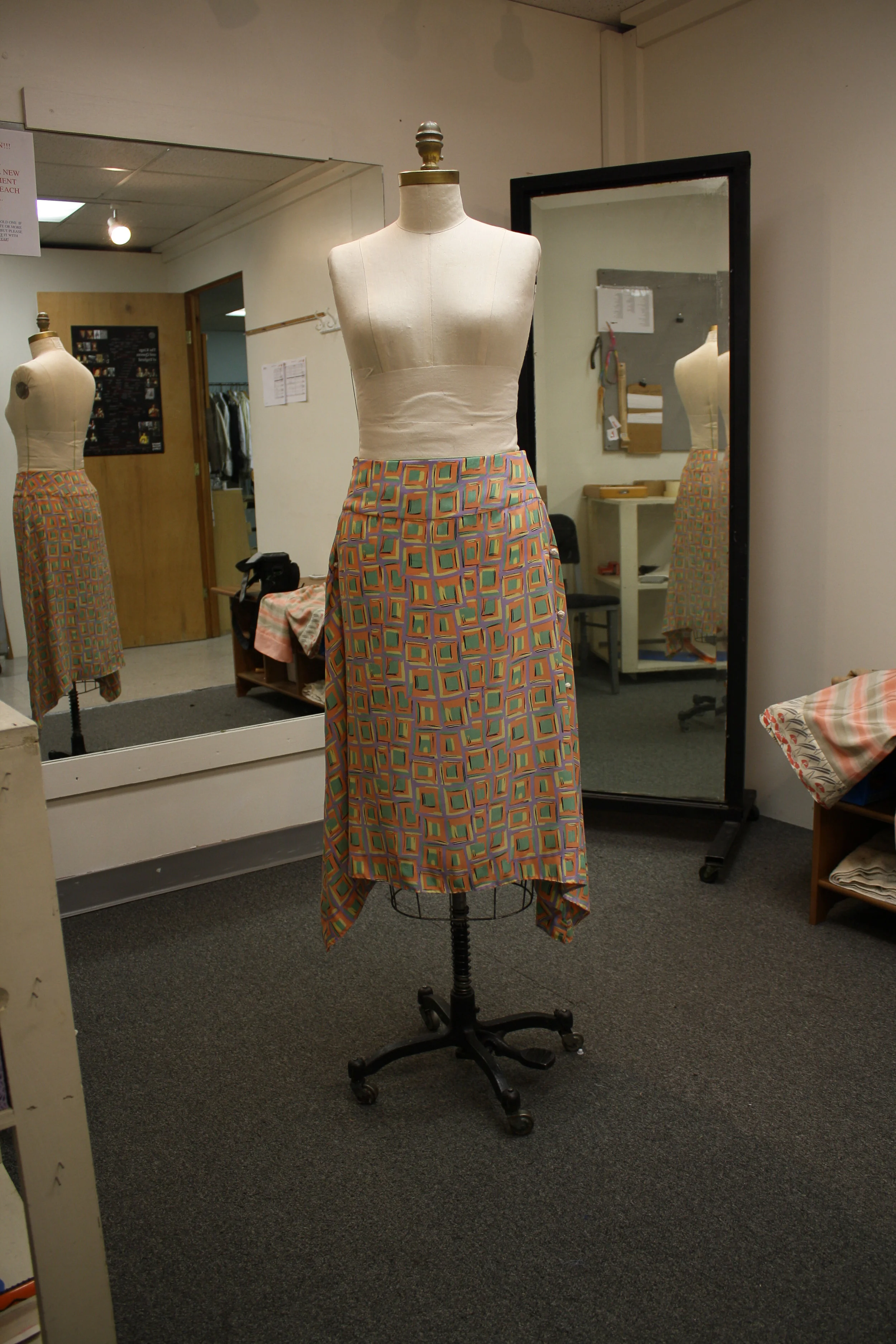   Gilda- skirt Design for Living /Shakespeare Theatre Company/2009 design by Robert Perdziola 