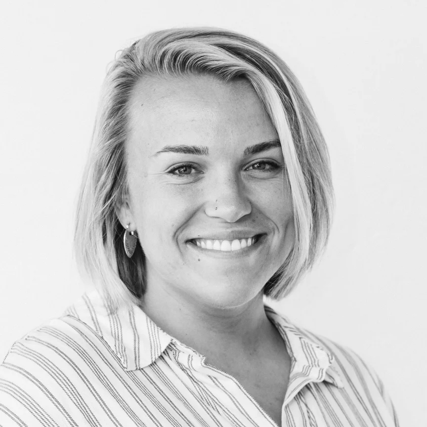 SARAH PEZOLD, Legal Assistant