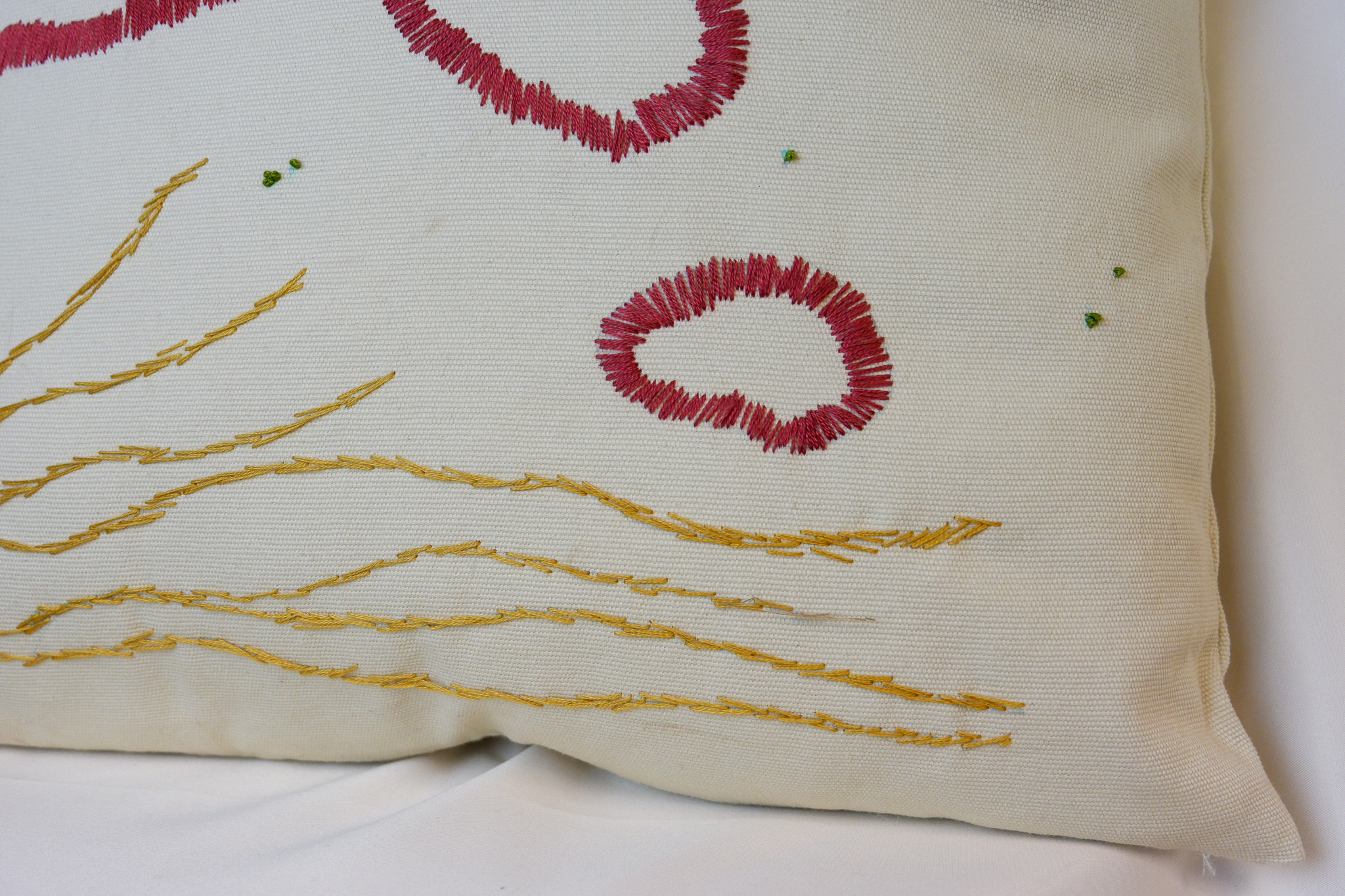 Boo Forever Shifting Web Pillow - Cream Main_02-2.jpg
