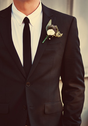Photocredit: Cassidy Duhon Classic black and white with a skinny tie always looks chic.