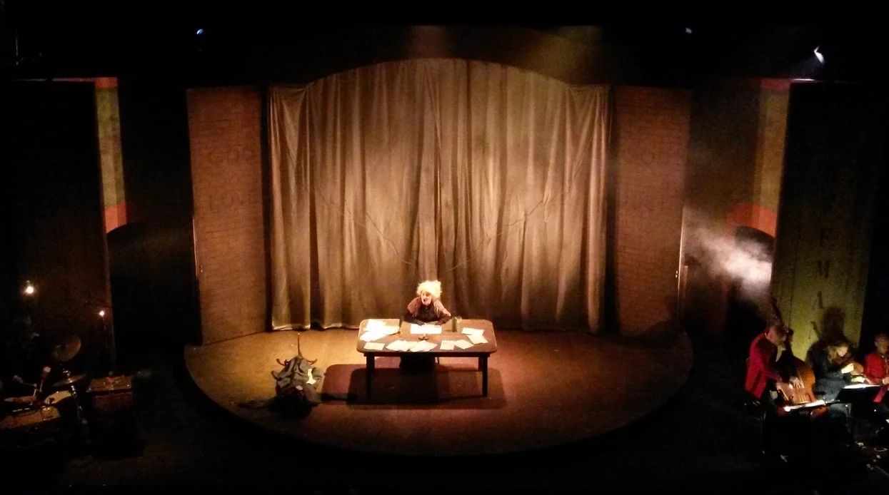 The Family Hoffmann's Christmas Mystery Palace