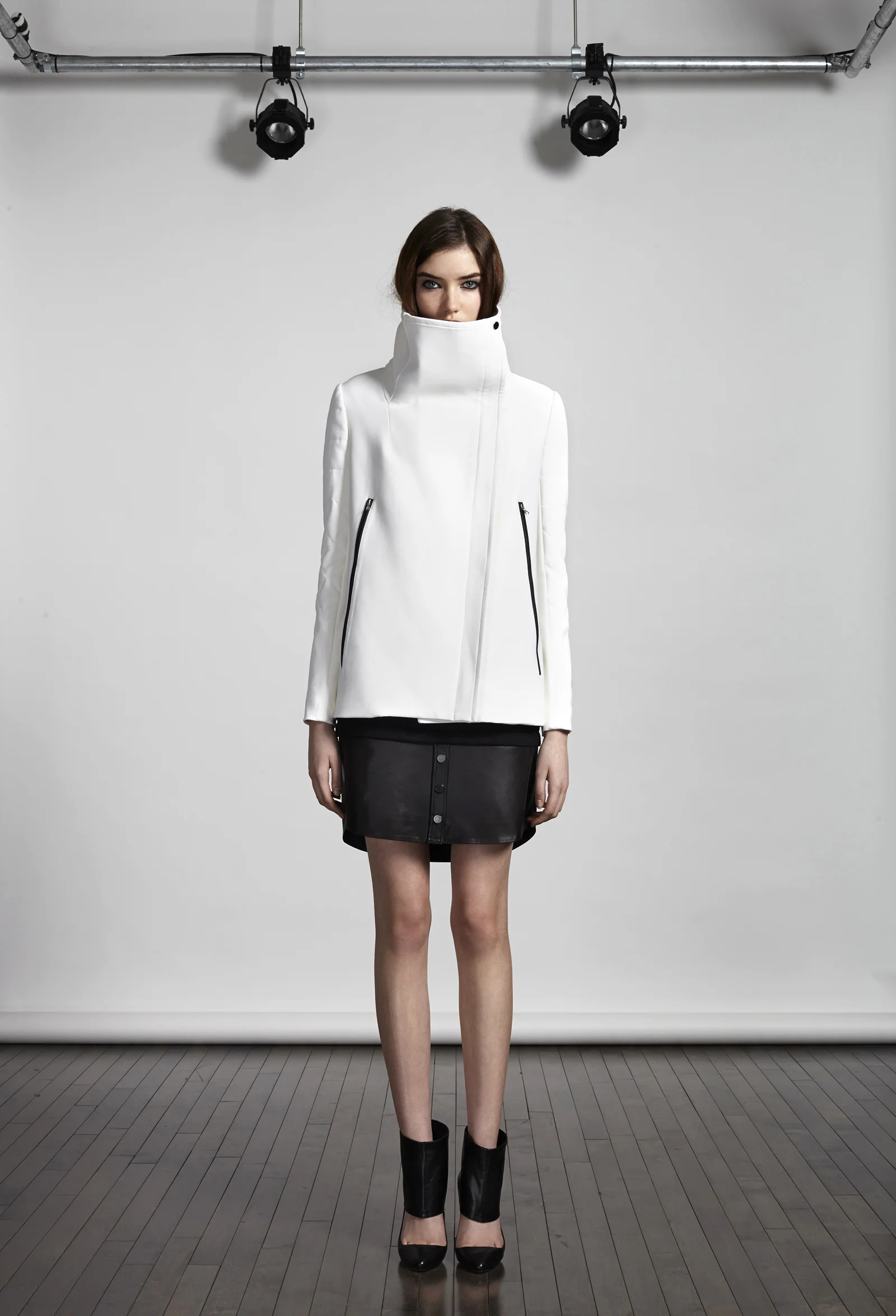 LOOK 01.jpg