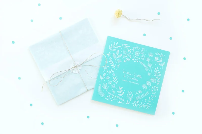 04a-chic-boho-custom-illustrated-wedding-invitation.jpg