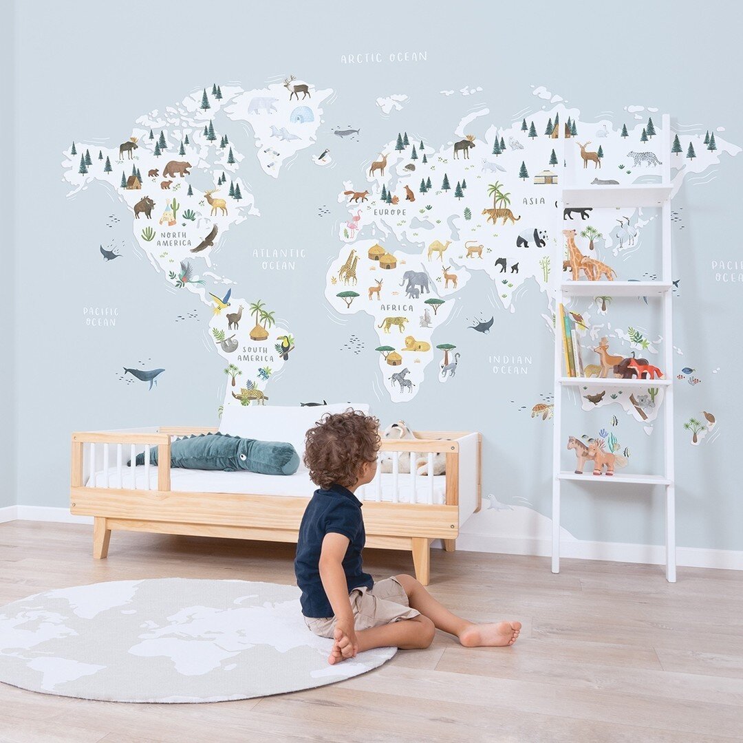 I am very happy to share with you my first collection for kids with @lilipinso! You will find a wall decor with a worldmap full of animals, prints, wall stickers and more (link in bio)! I hope you will love the result as much as I do 💛⁠
⁠
Have a bea