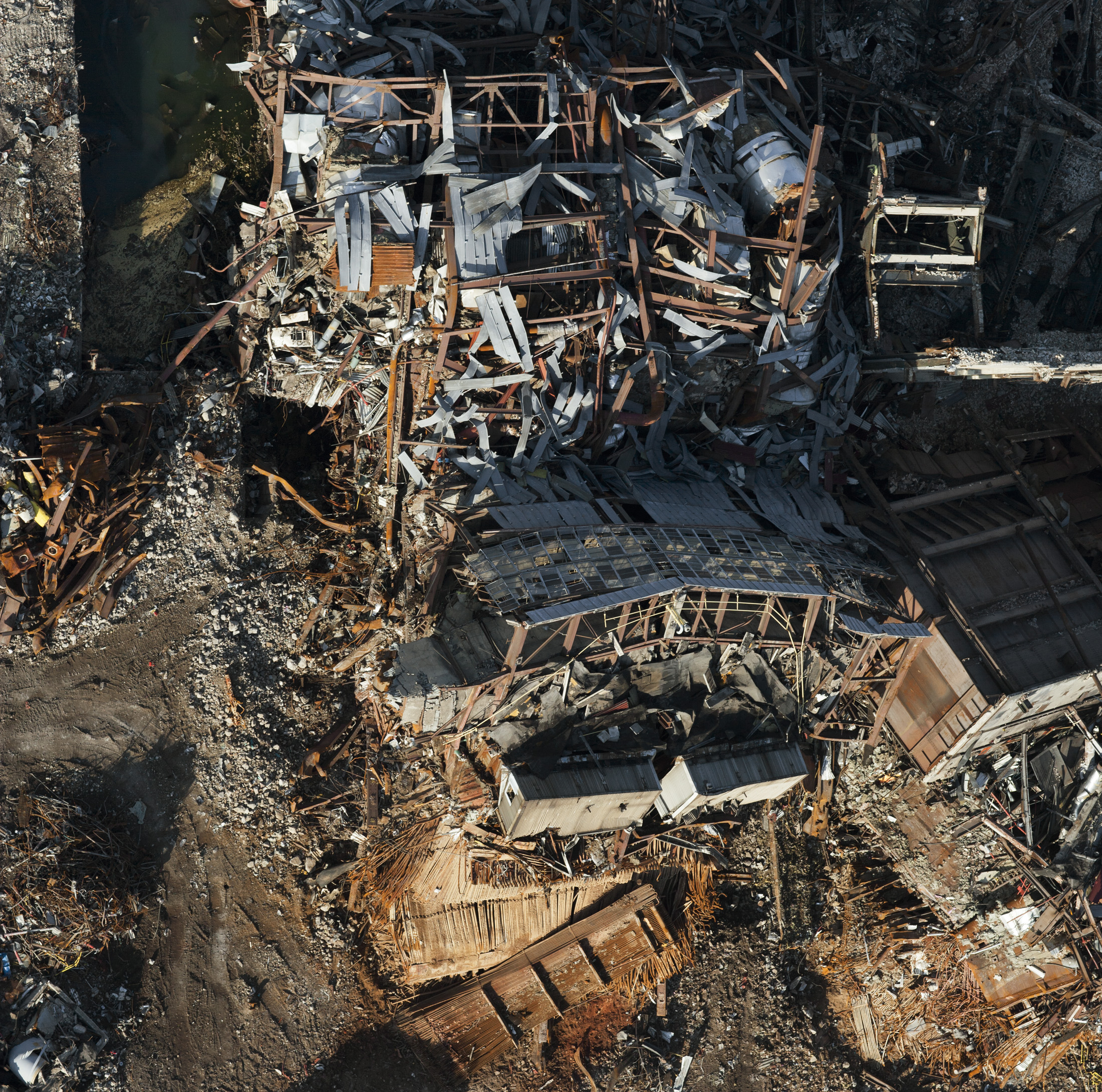 Dismantling the power plant at Illinois/Indiana state line, 2015. Terry Evans