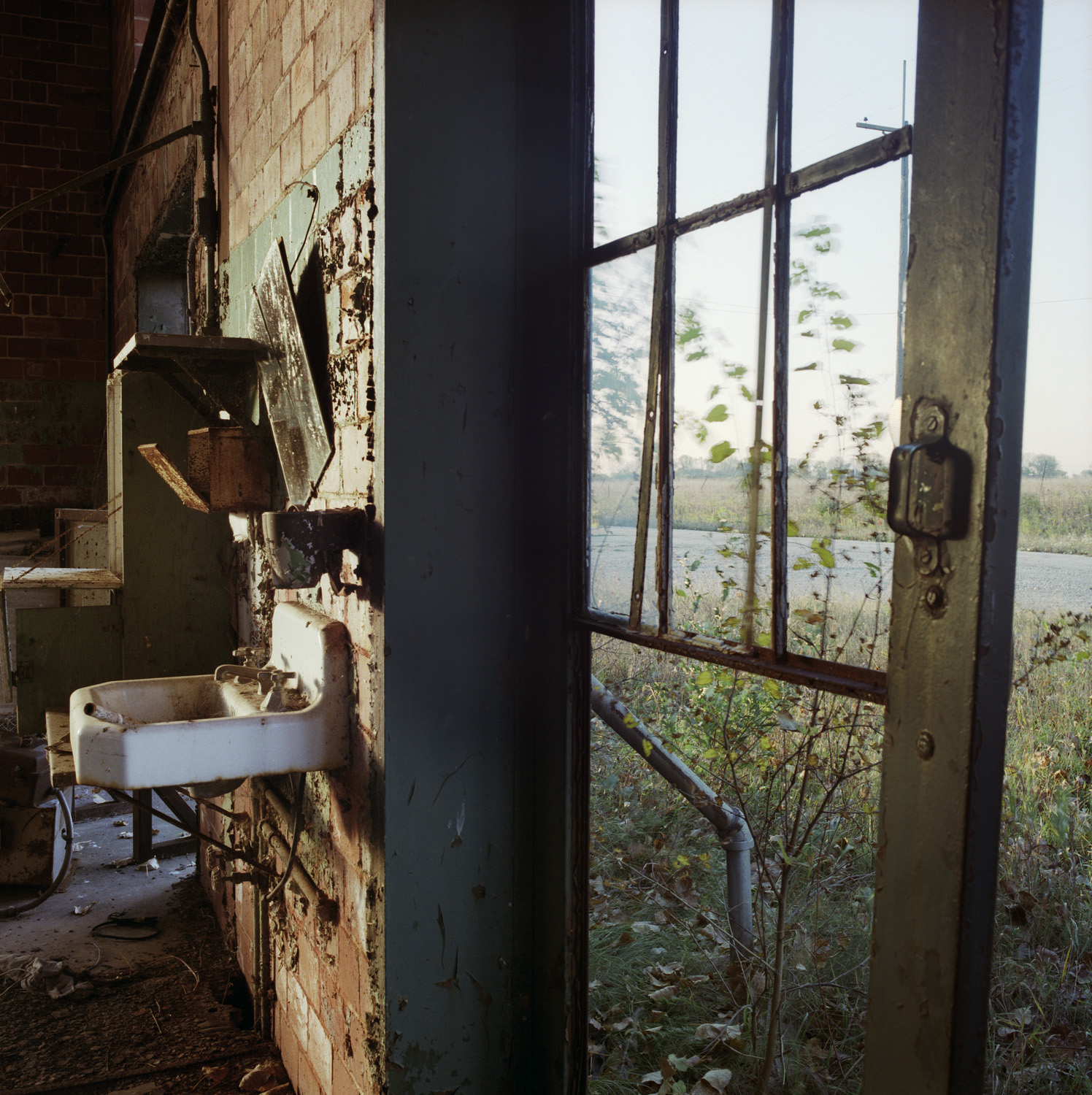 Furnace room (sink), east side, October 1996