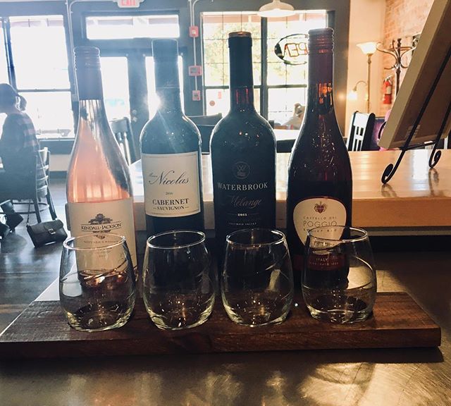 Don&rsquo;t forget our wine flight night and open mic is this Friday!! We start pouring at 5, Open Mic starts at 7! #yum #welovewine #flightnight #wehavebeertoo #localbrews #openmic #localmusic #crestviewnightlife