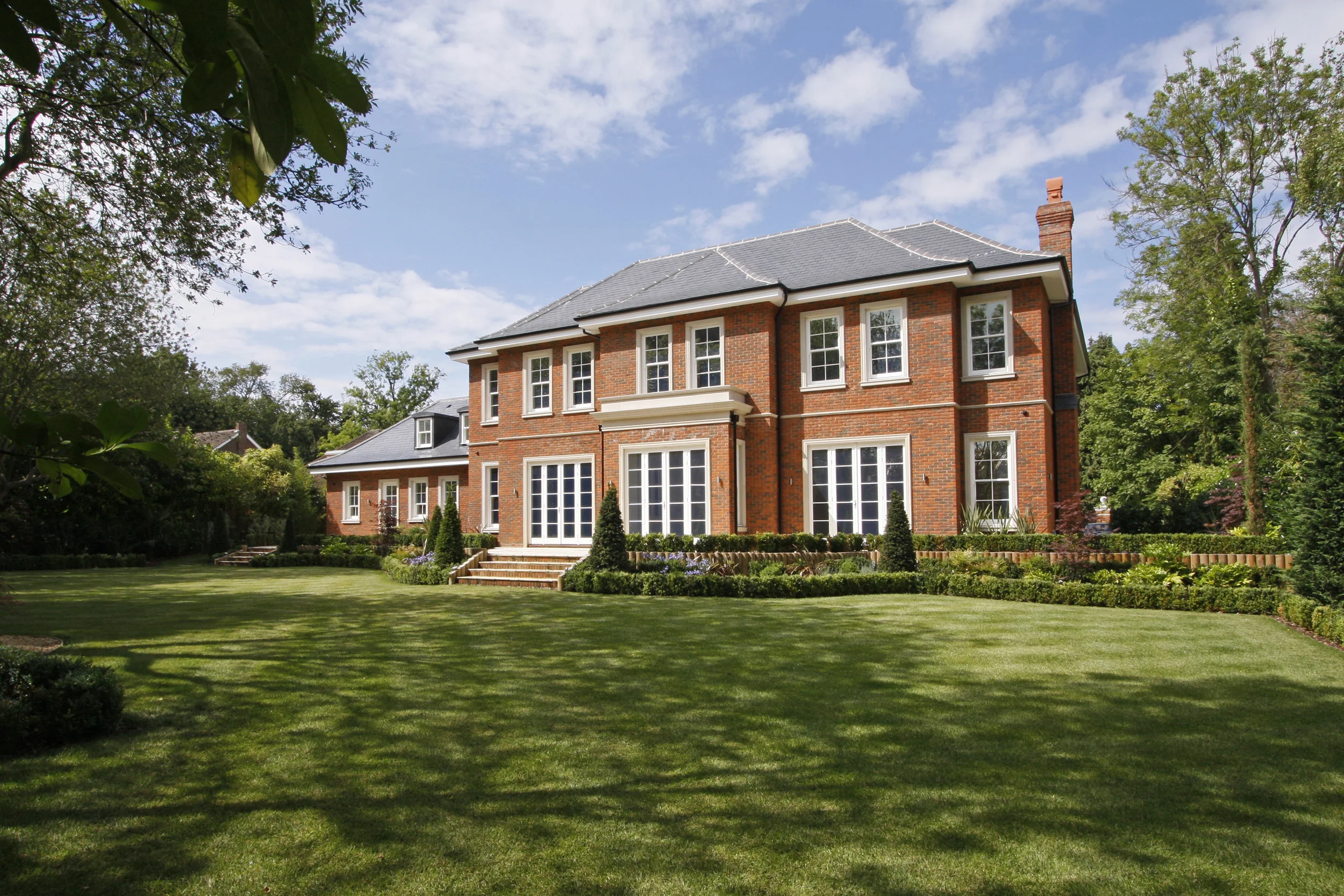 Vineyards - Gdn-Rear.jpg
