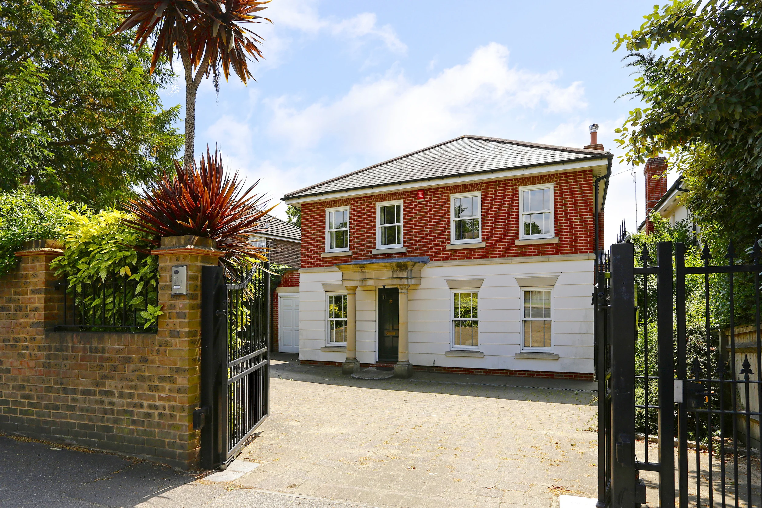 Richmond House - Fr Ext.jpg