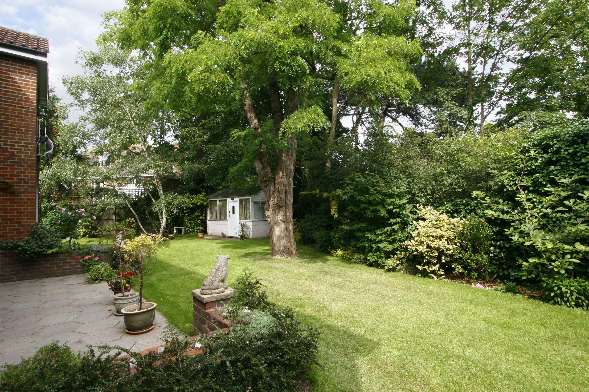 Fairlawn Close 2 - Rear Gdn.jpg