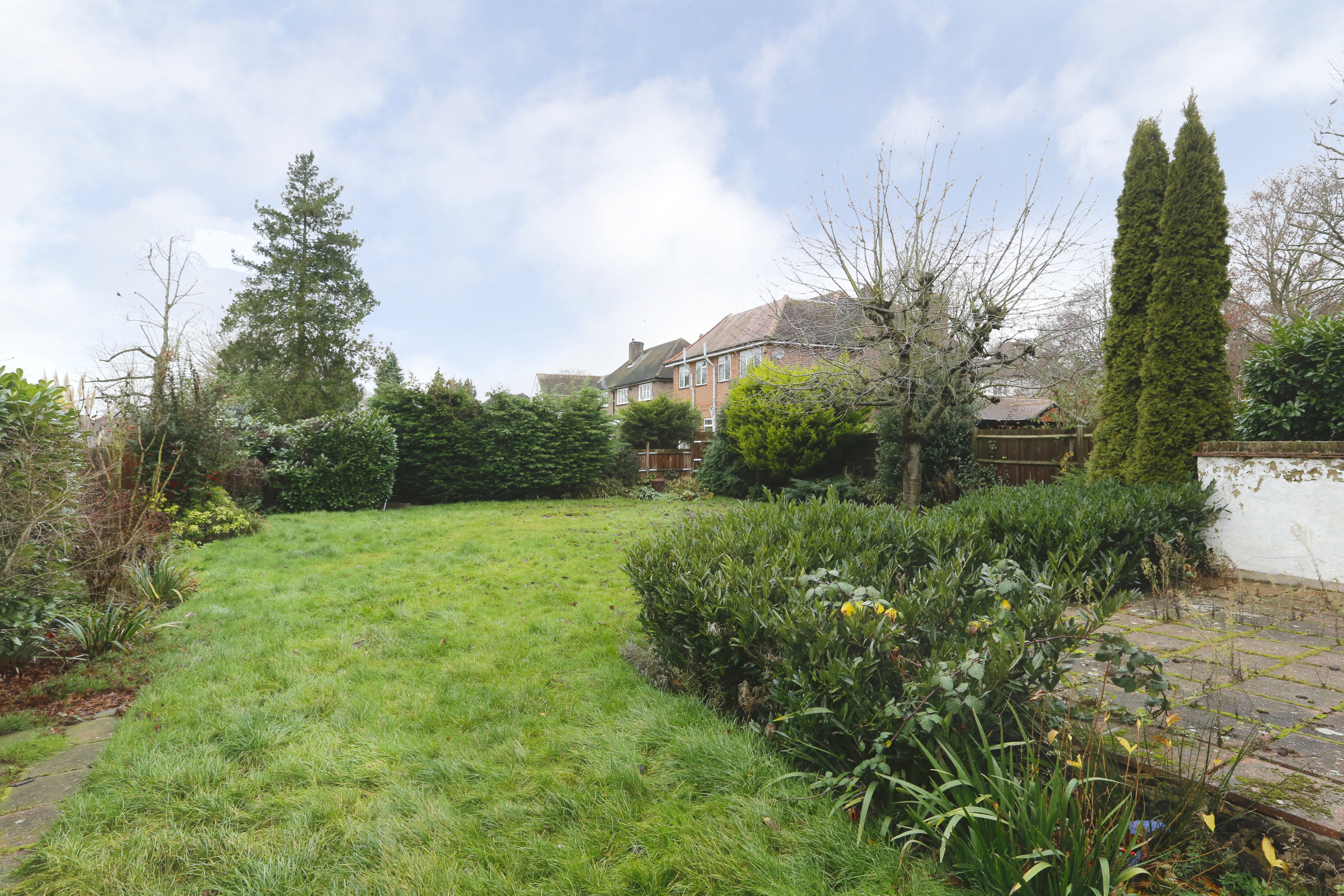 Trapps Lane 50 - Gdn.jpg