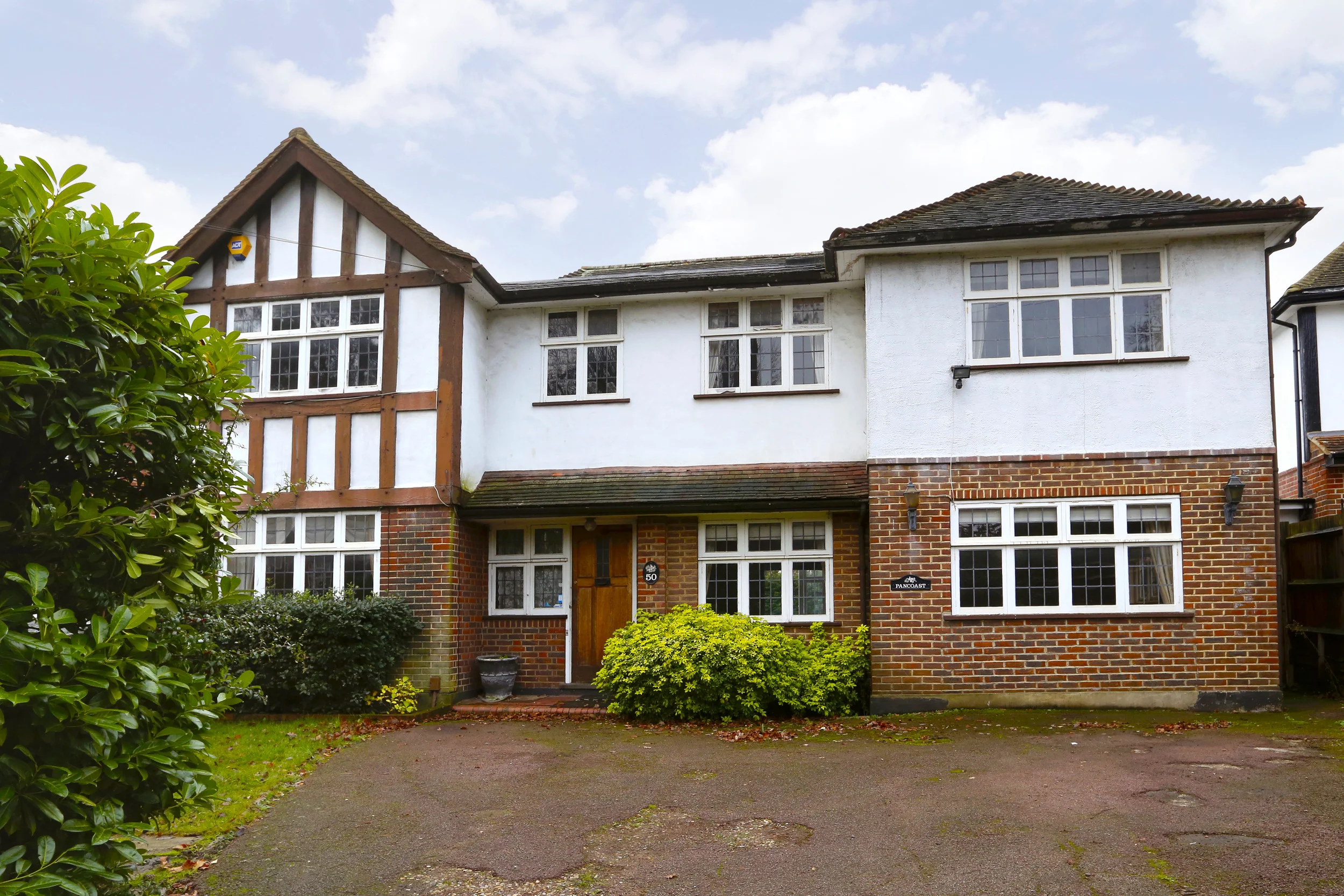 Trapps Lane 50 - Fr Ext.jpg