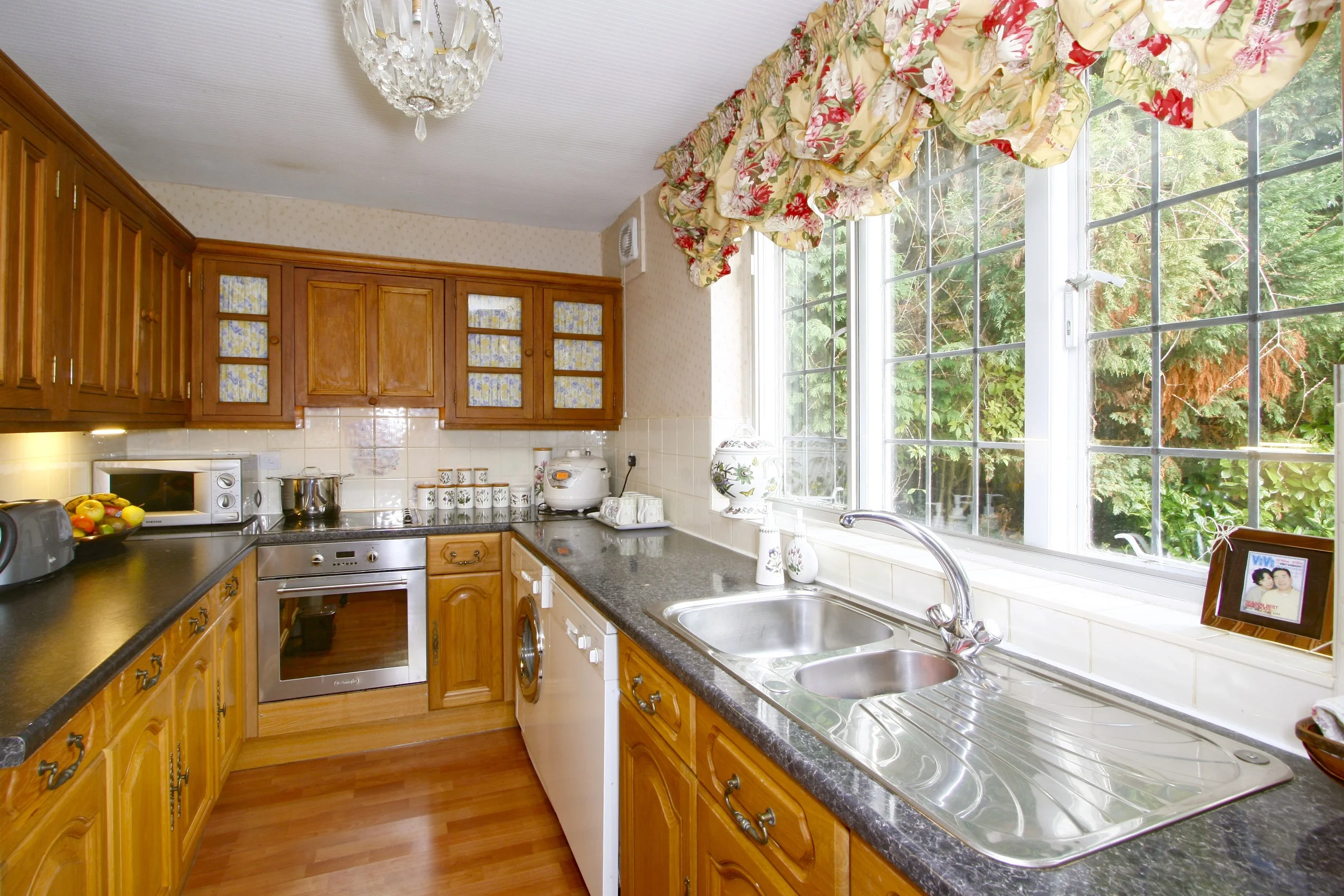 Dickerage Rd 17 - Kitch.jpg