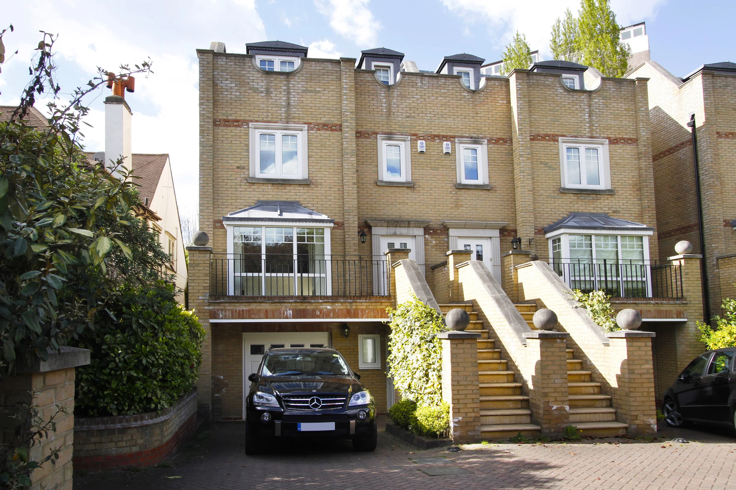 101 Kingston Hill - Front Ext.jpg