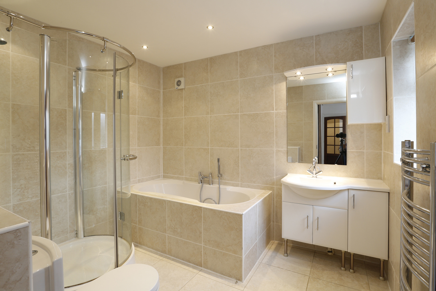 Corscombe+Close+7+-+Shower.jpg
