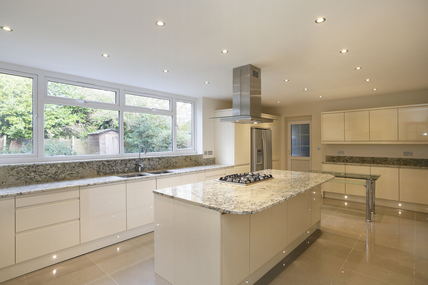 Corscombe+Close+7+-+Kitchen.jpg