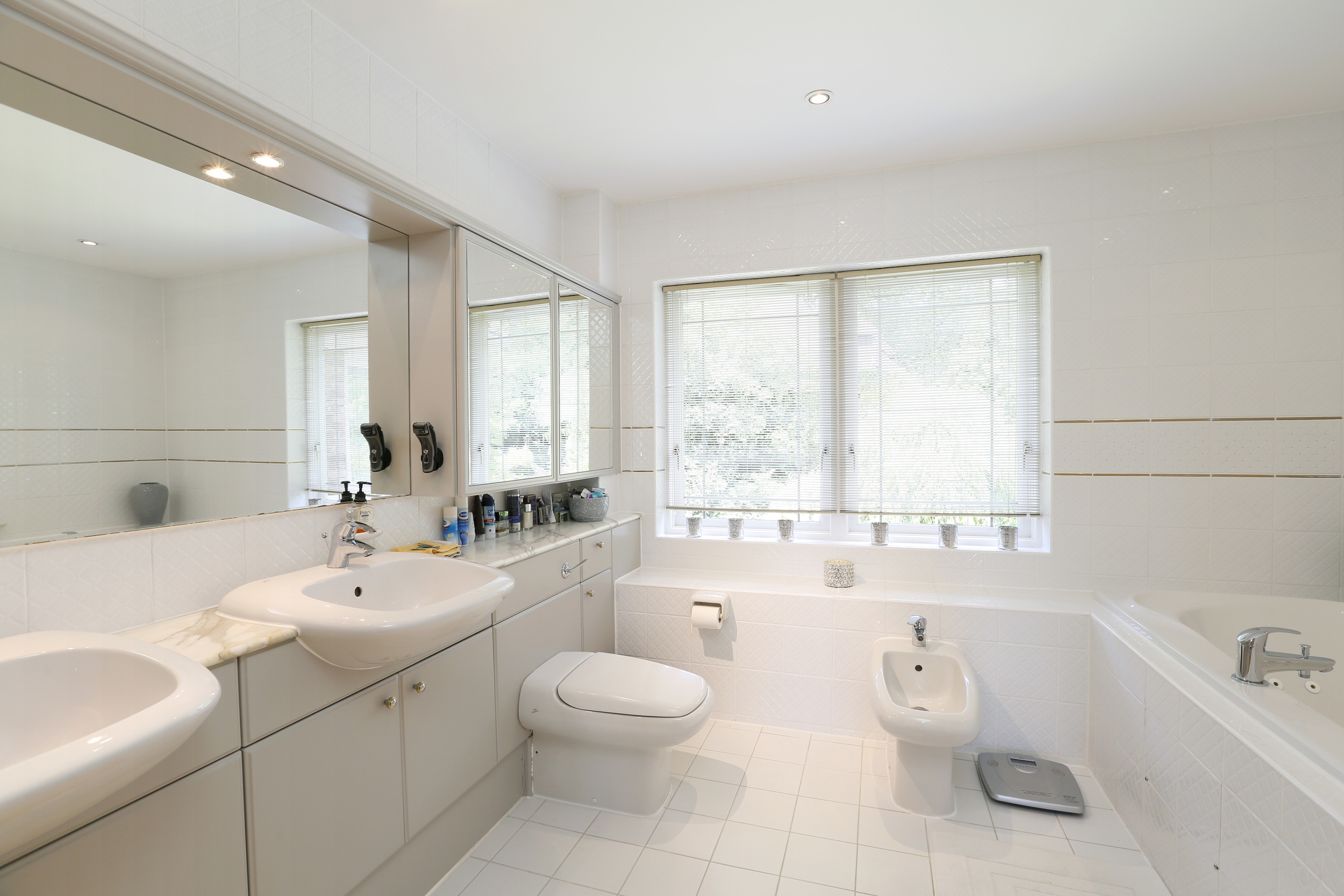 Cardinal House - En-suite.jpg
