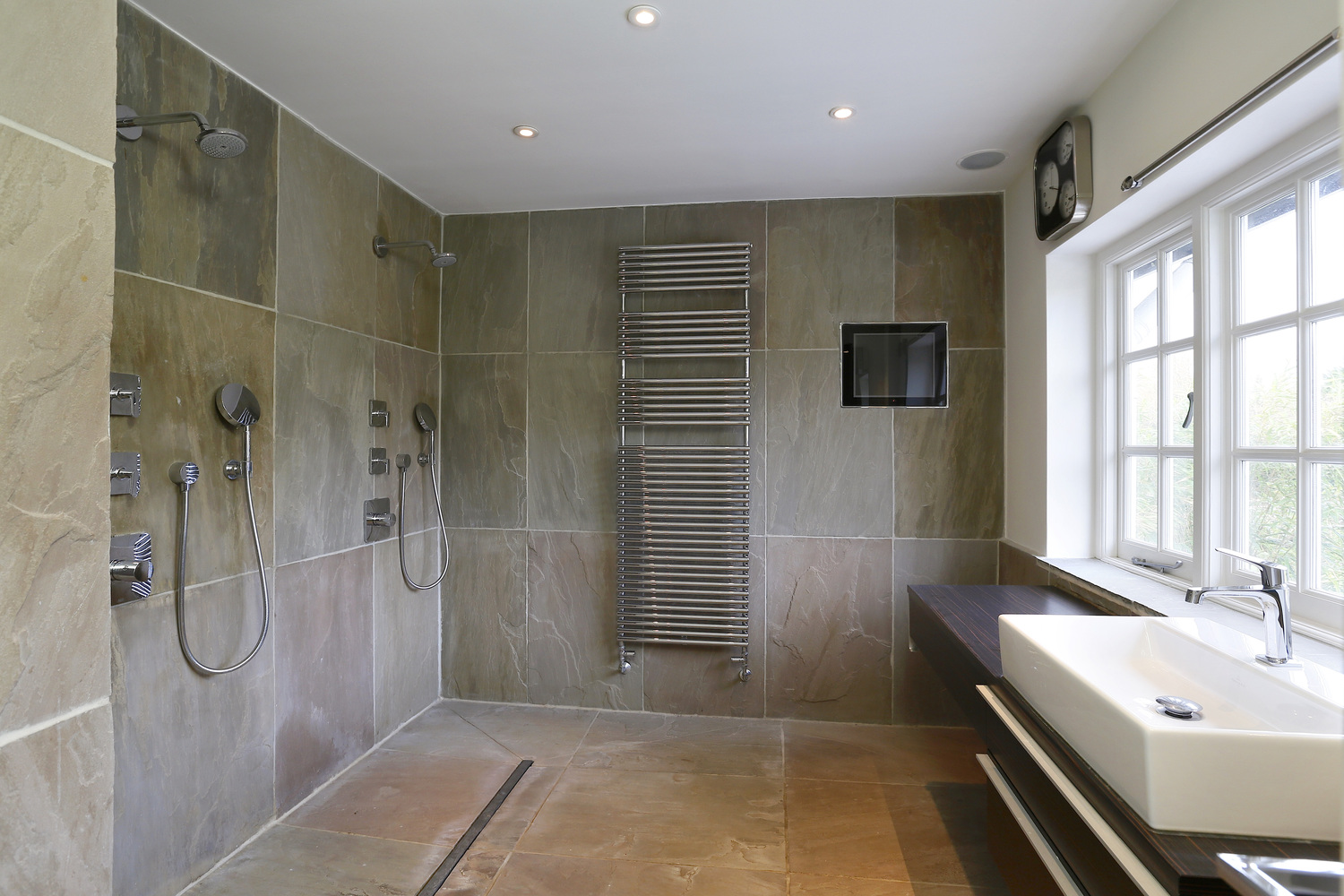 Coombe+Lane+W+19+-+Shower.jpg