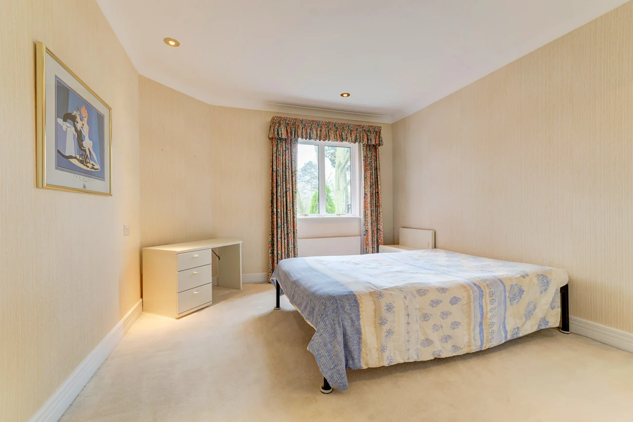 Bedroom2.jpg