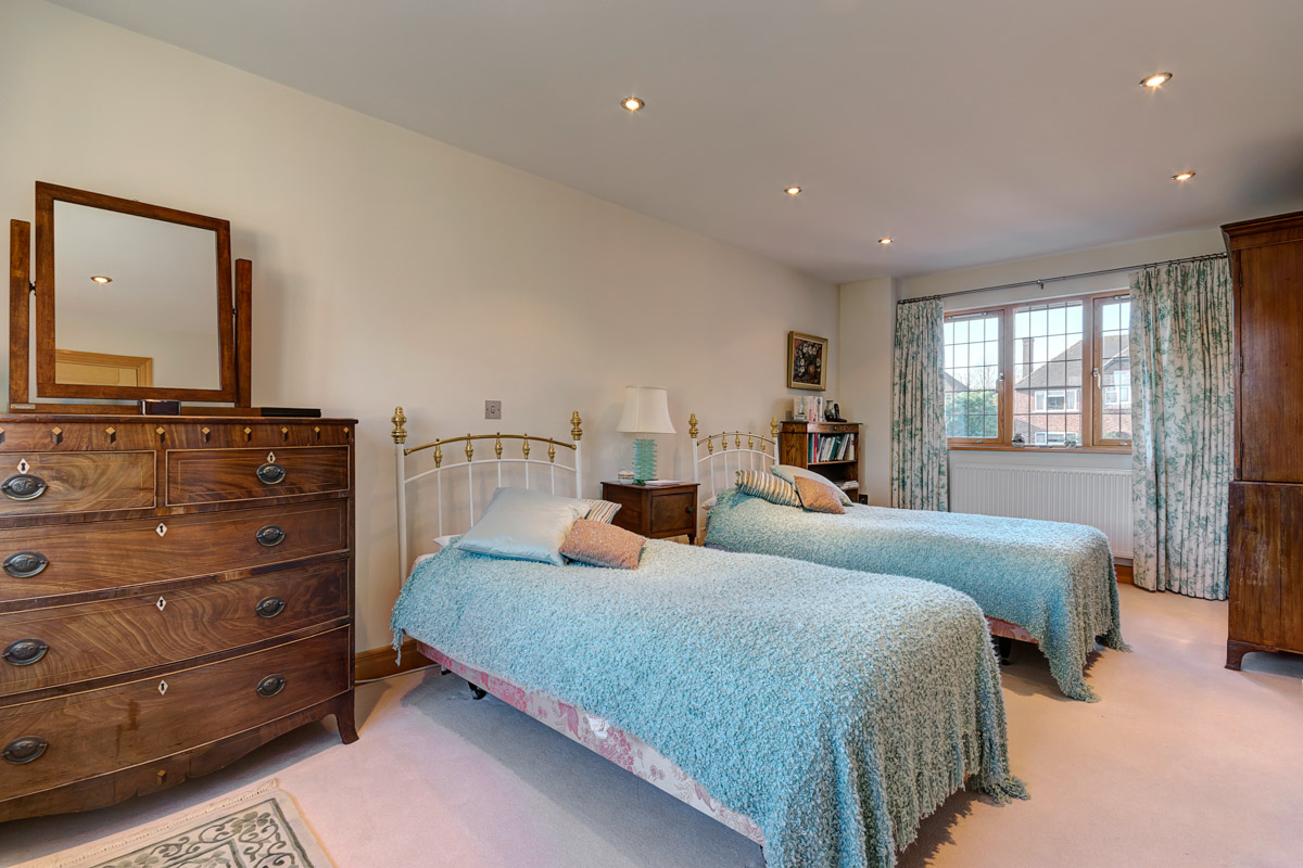bedroom3_1.jpg