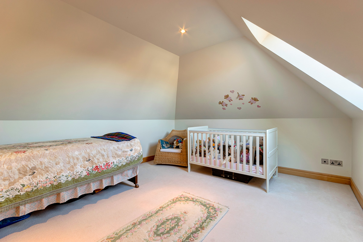 top bedroom.jpg