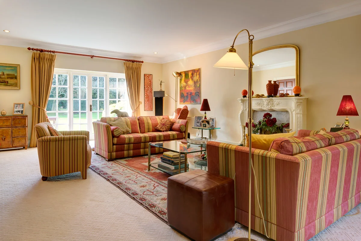 sitting room 1.jpg