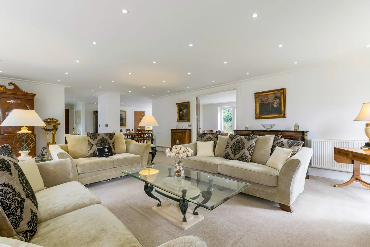 sitting room 3.jpg