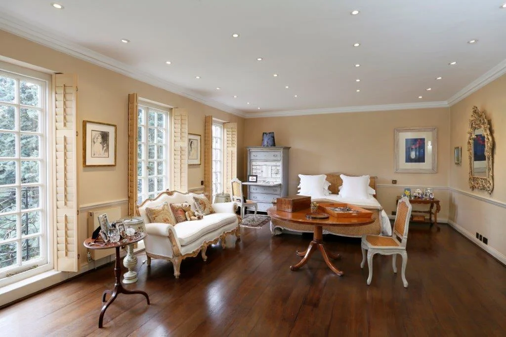 Soames House - M Bed.jpg