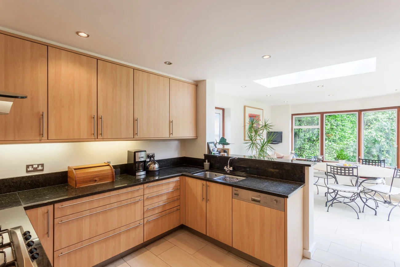 10 Comford Way-12.jpg