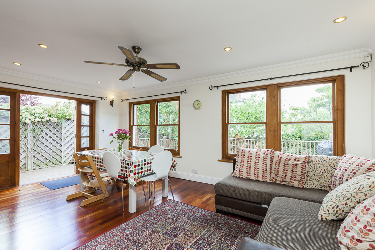 Alric Avenue 31 din-2.jpg