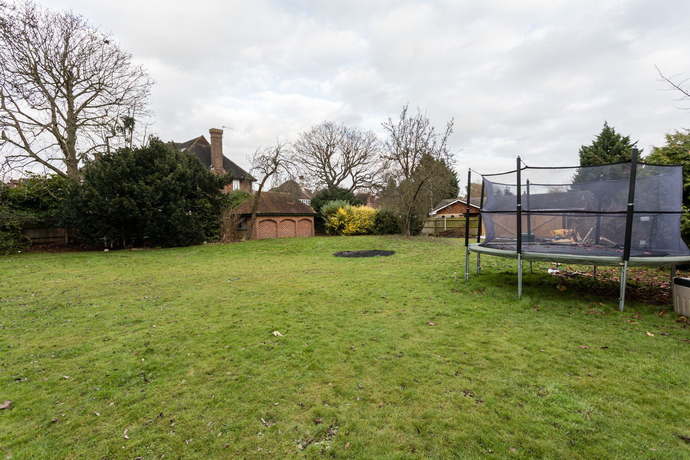 2a Wolsey Close-1.jpg