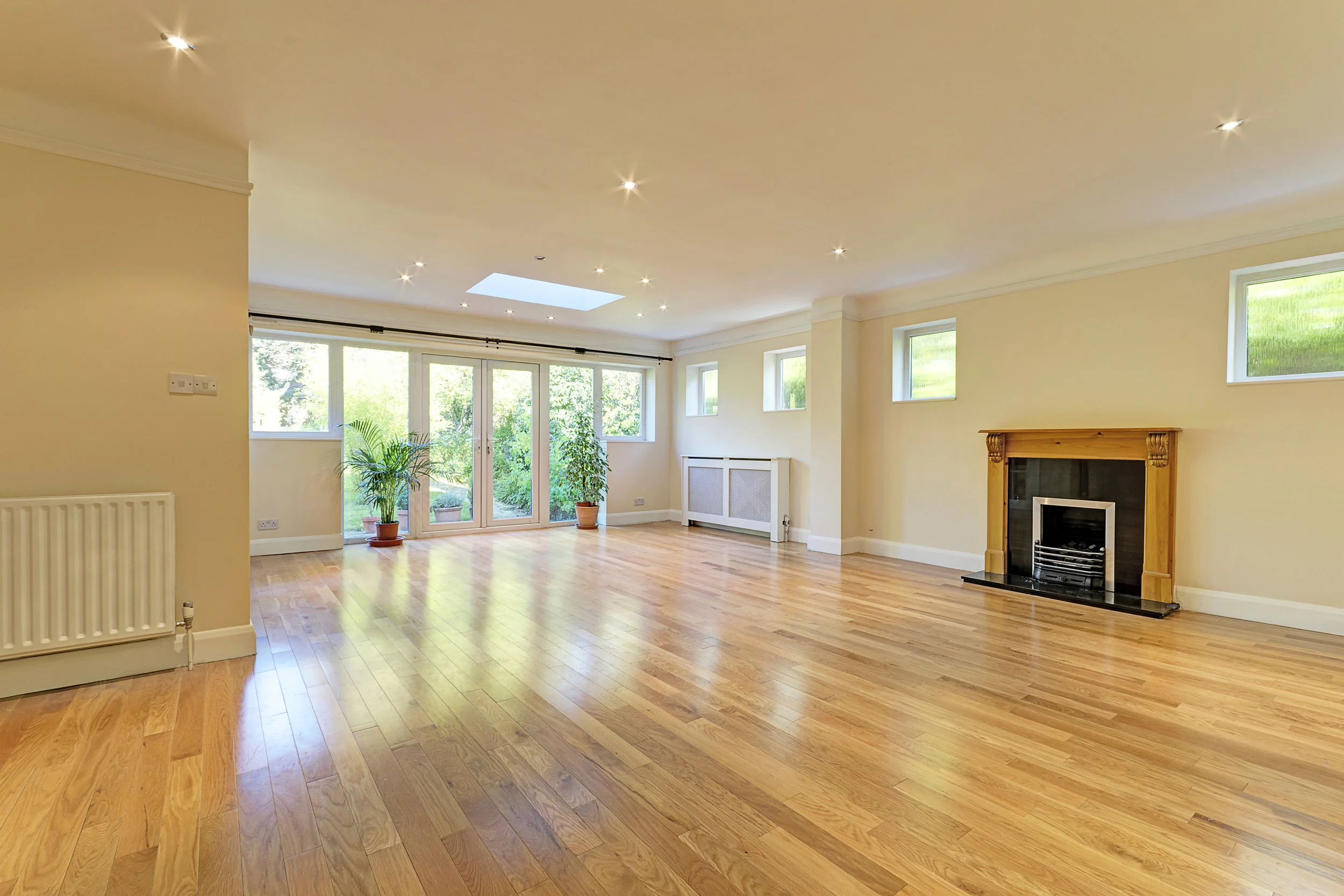 Room2.jpg