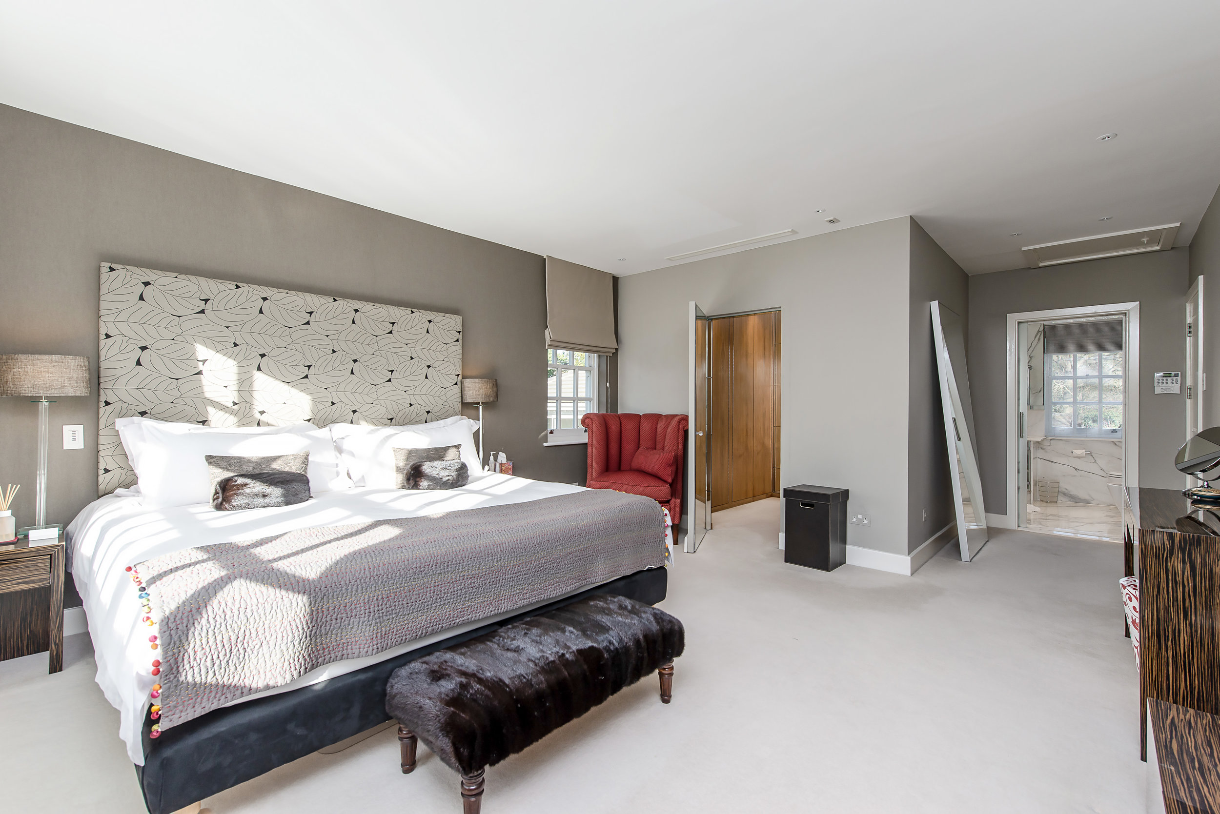 3 Randolf Close-Bed3.jpg